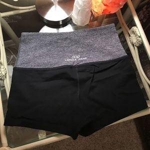 Lorna Jane  |  Yoga Shorts